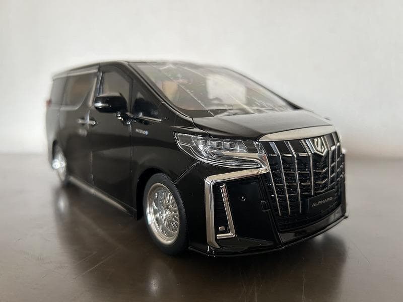 アルファード ハイブリッド ブラック 1/18 エアロ 30系後期 未使用