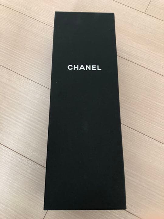 CHANEL箱入りperrierjouet