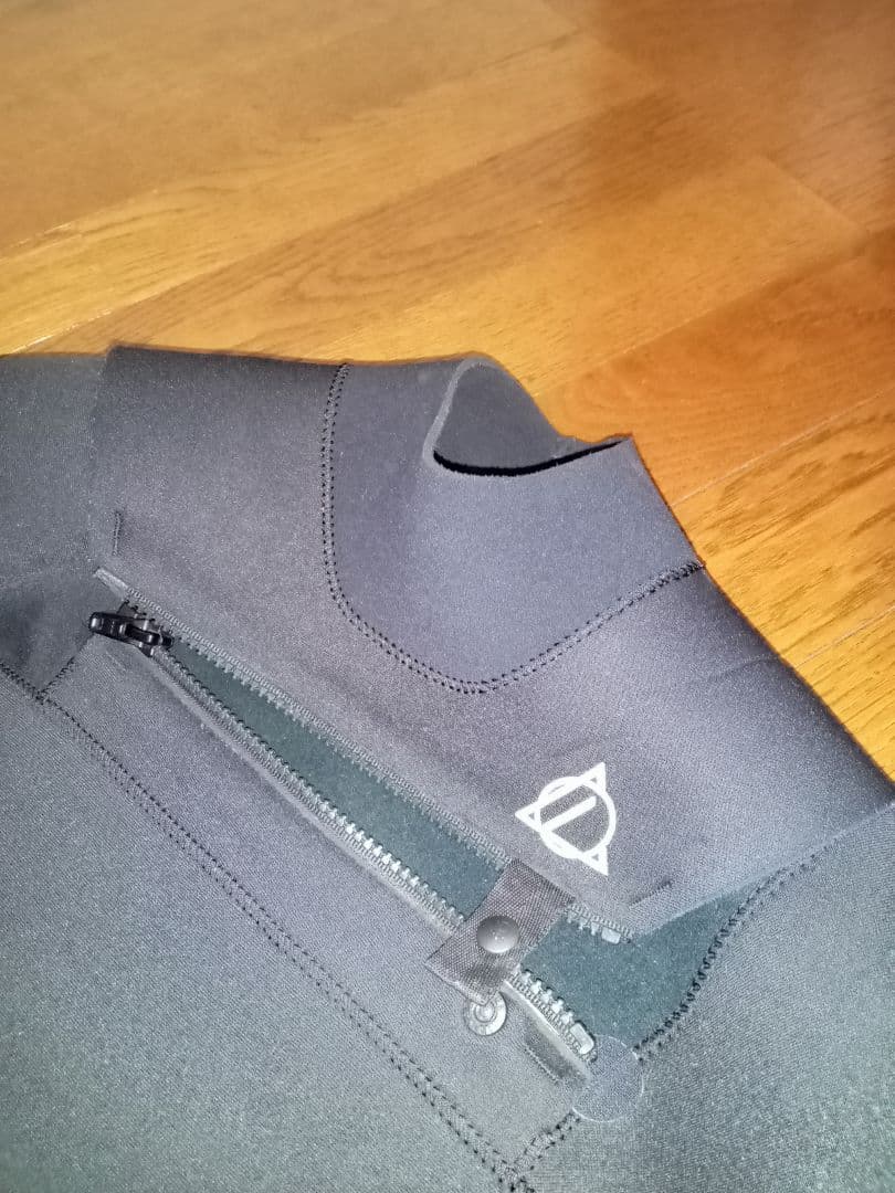 FEVR シーガルウェットスーツ 3ミリ Medium チェストジップ