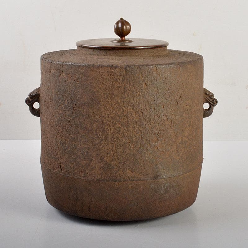 茶道具　釜師　伊藤鐐一造　肩衝筒釜　鉄釜　共箱　V　6567C