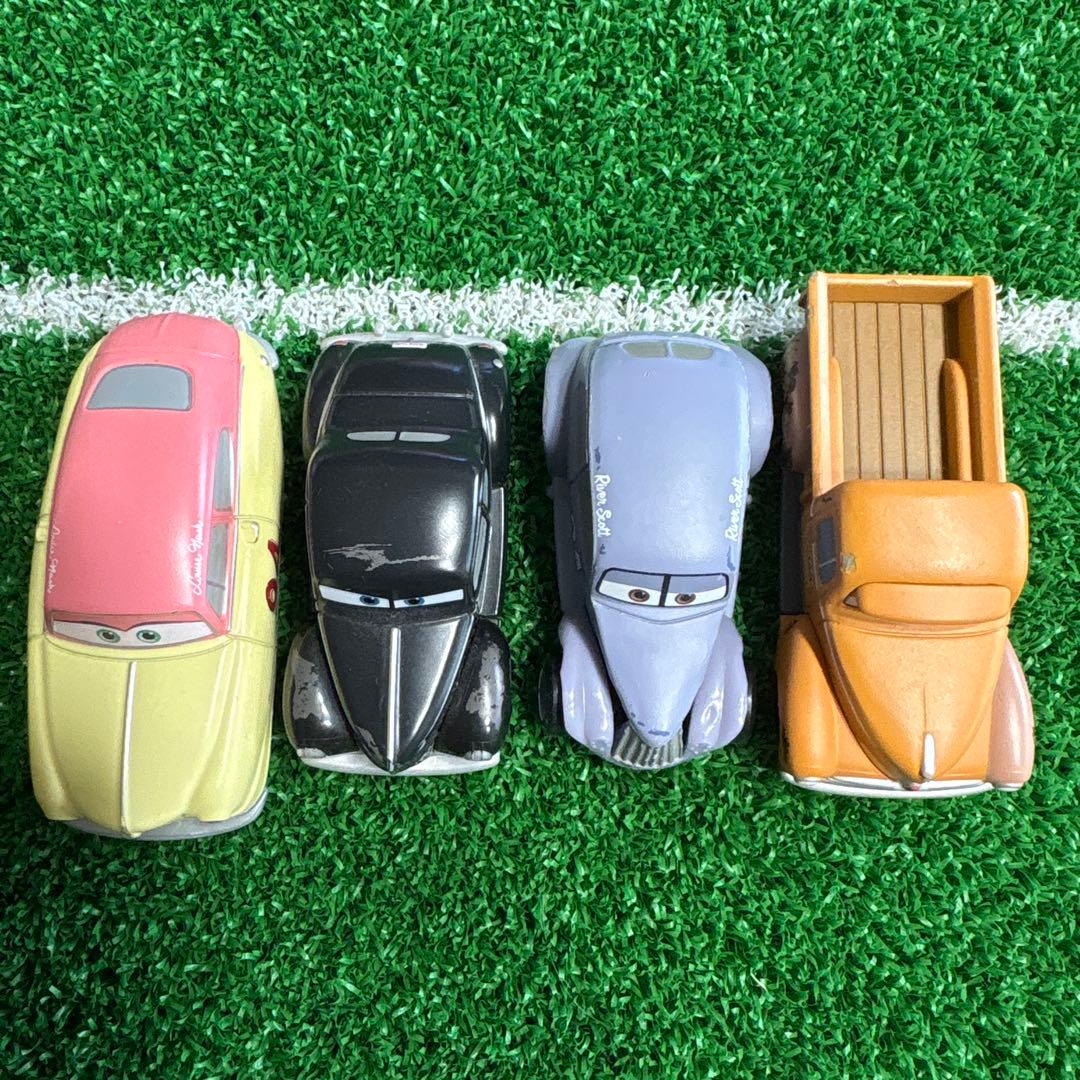 トミカカーズ　ジュニア　ルイーズ　リバー　スモーキー　4台セット