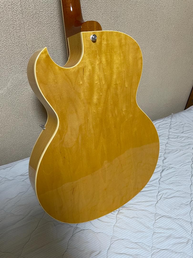 Archtop Tribute ATC175 フルアコ アーチトップギター