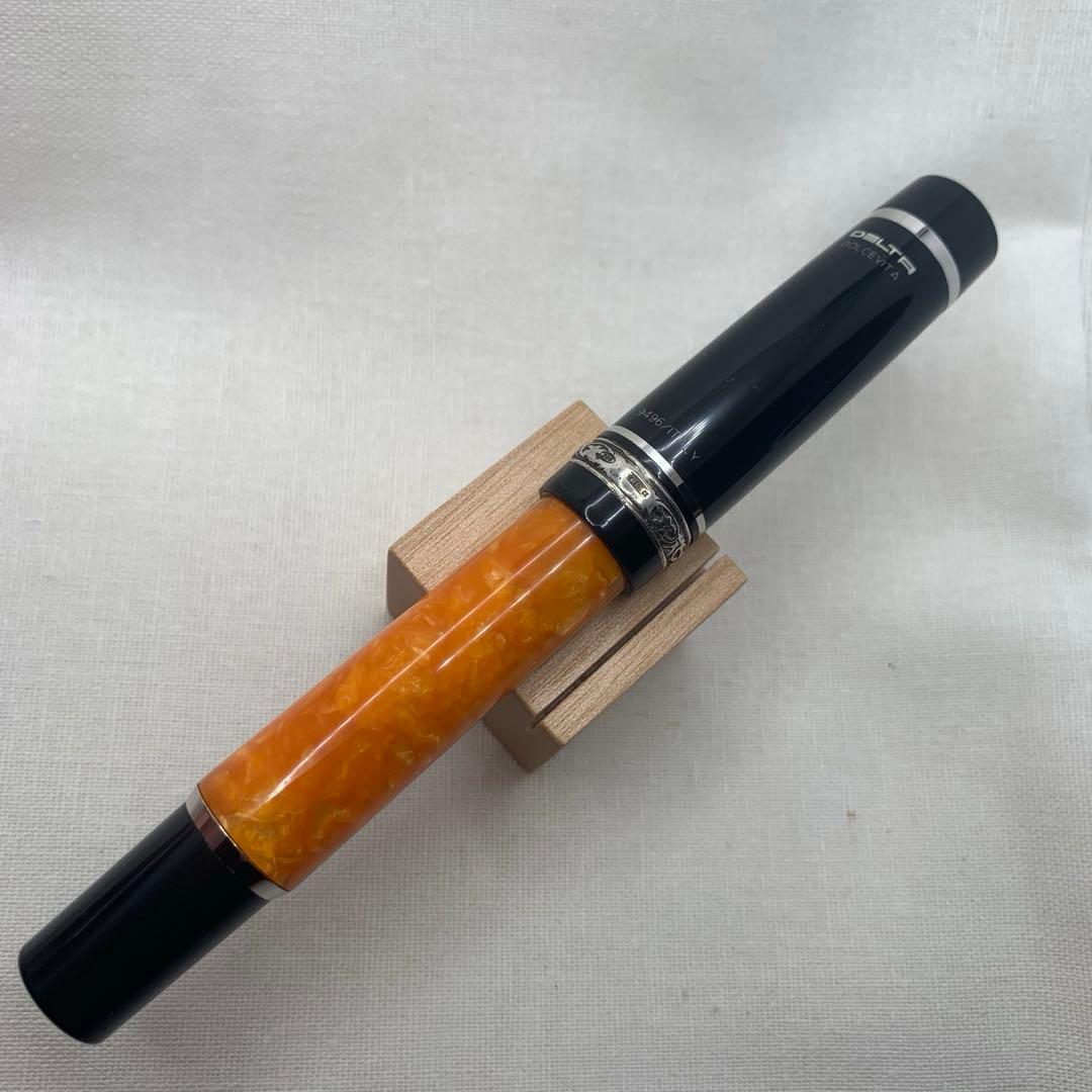 【箱保証書付】美品　デルタ　ドルチェビータ　万年筆18K M ミディアム　初期型