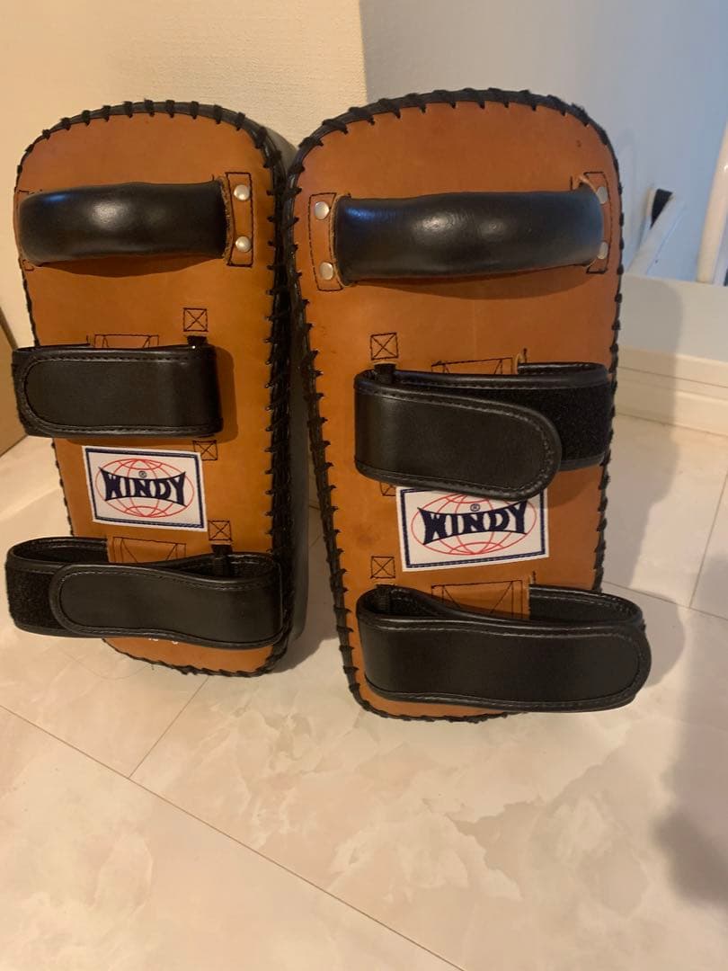 WINDY キックミット ブラウン レザー