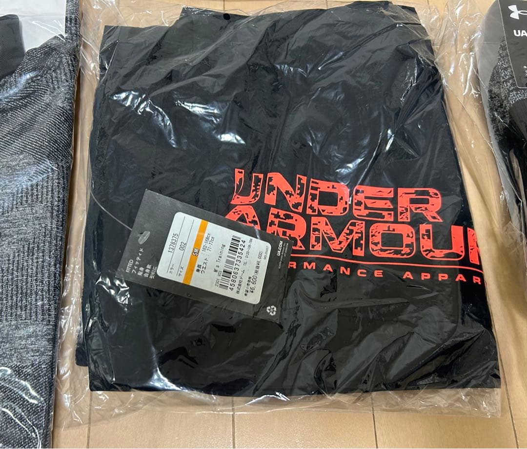 アンダーアーマー Sサイズ 2025年 福袋