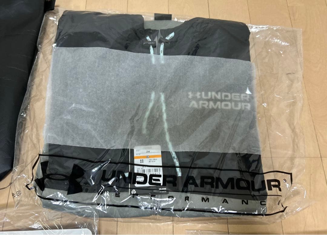 アンダーアーマー Sサイズ 2025年 福袋