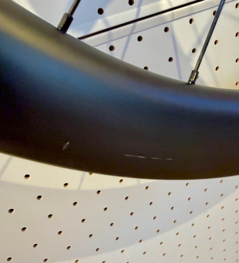 【最終値下げ】送料無料　ICAN カーボンホイールG25