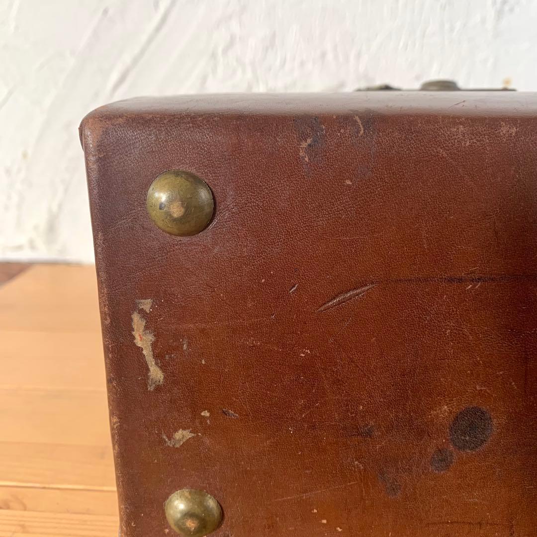 木芯革張り　小型トランク型　手提げ金庫　手提げ鞄　箱型　業務かばん　古道具