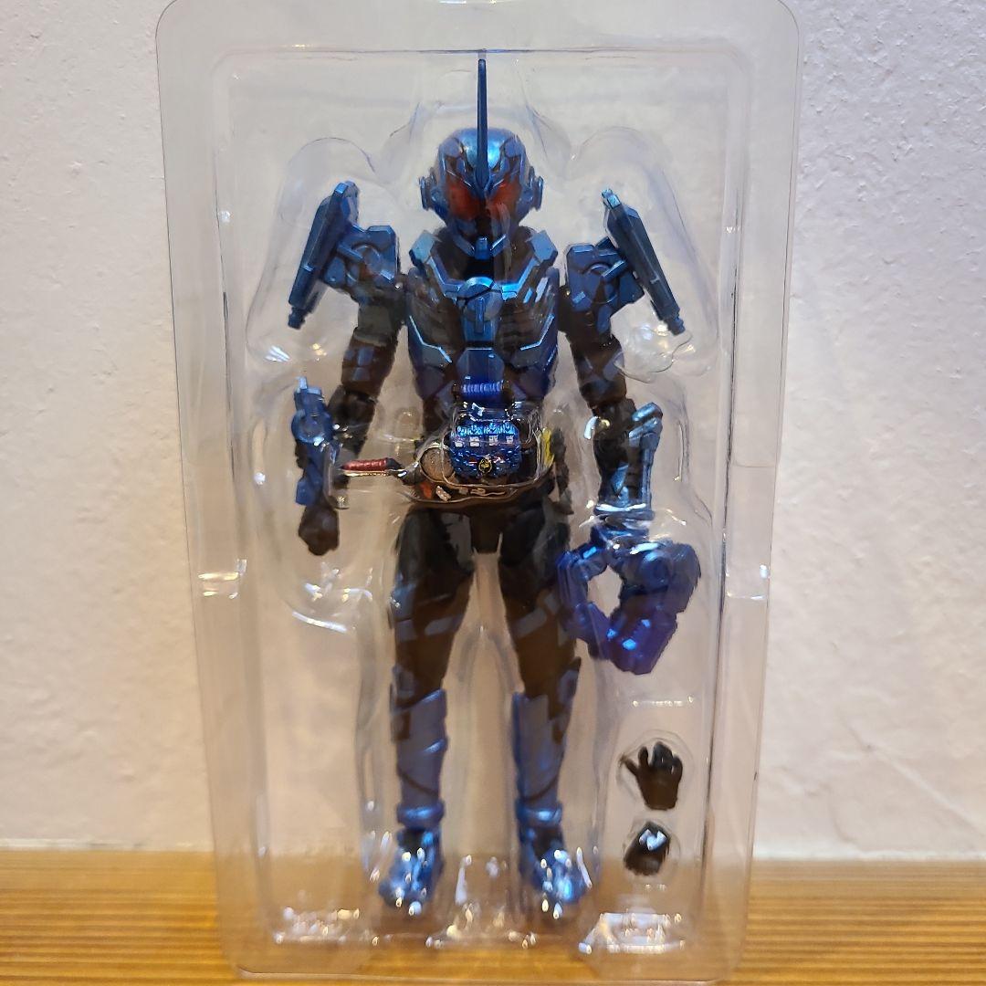 仮面ライダー グリス・ブリザード S.H.Figuarts