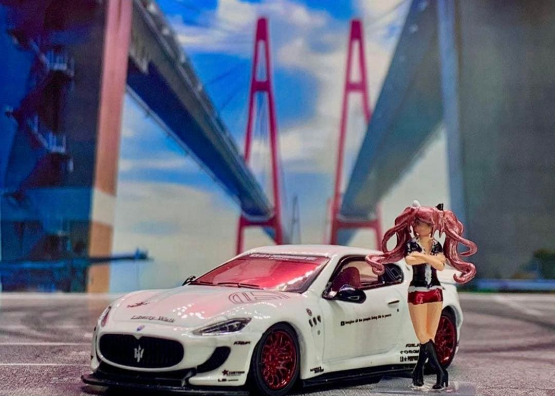 1/64 LBWK マセラティグランツーリスモ　ホワイトラスト1台