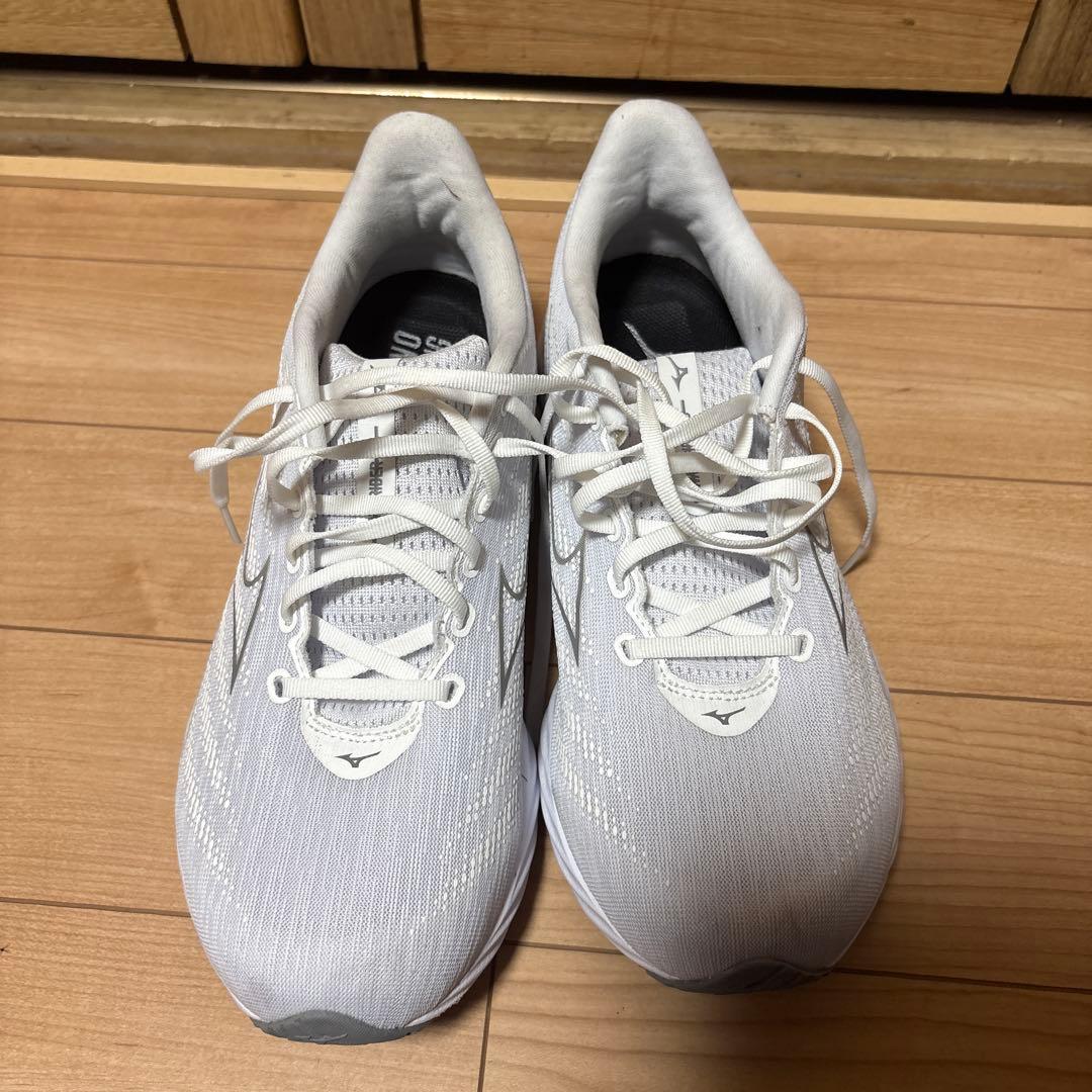 ミズノウェーブライダー28 28cm