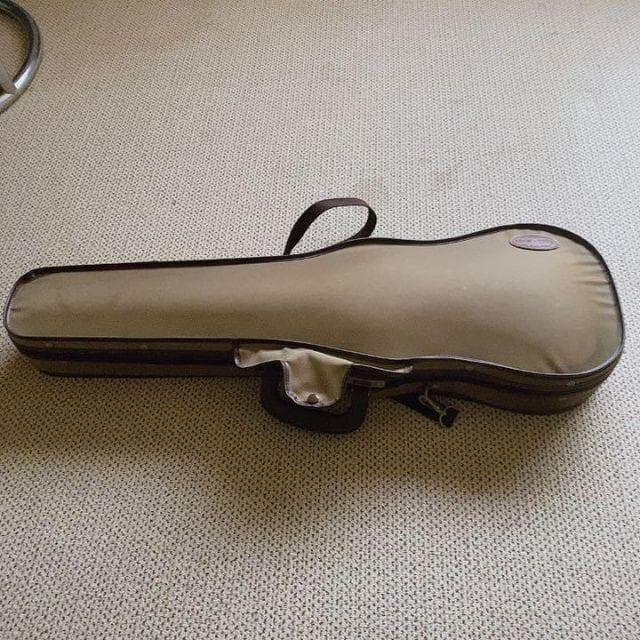美品　Suzuki 　スズキ　バイオリン 4 no330　汚れ無し　弦変え
