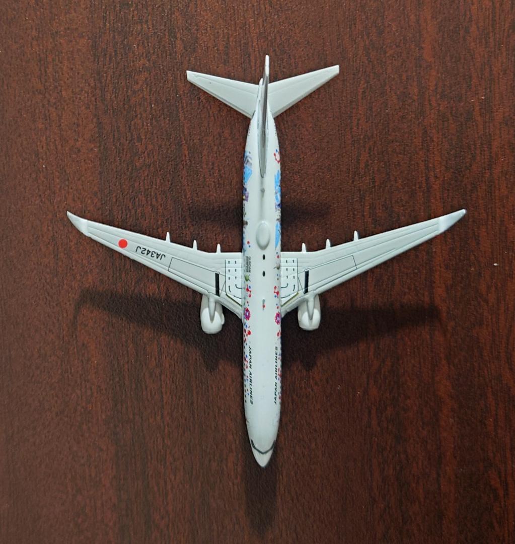Phoenix JAL B737-846ガンダム Expo 2025 1:400
