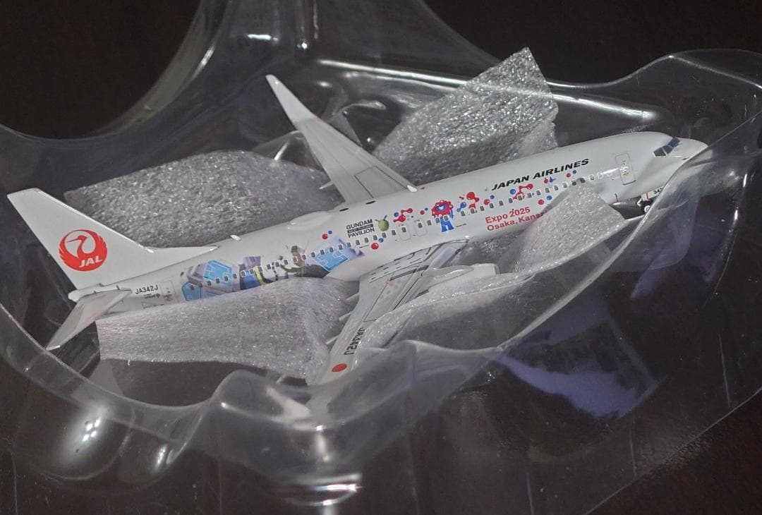 Phoenix JAL B737-846ガンダム Expo 2025 1:400