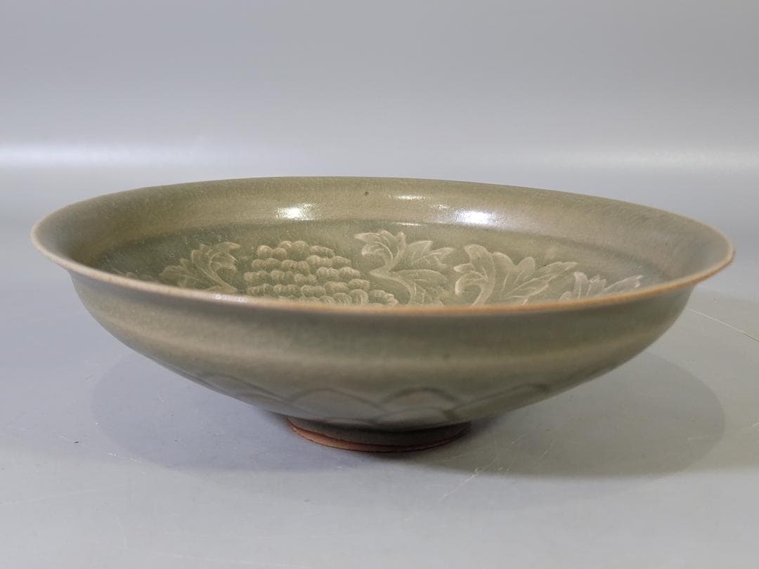 中国 青磁 碗 DT760