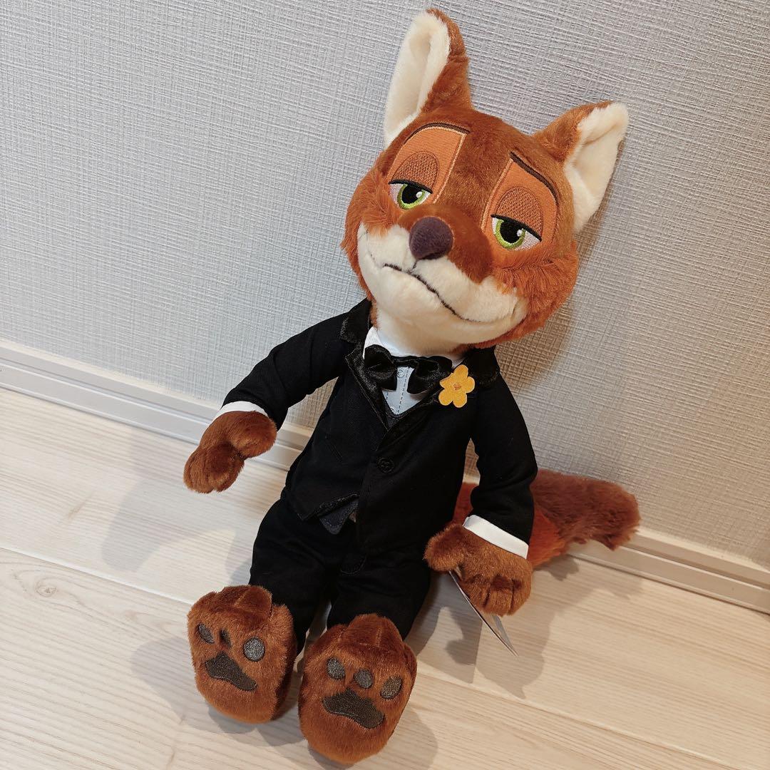 ディズニーストア　ズートピア2 ニック　タキシード　ぬいぐるみ