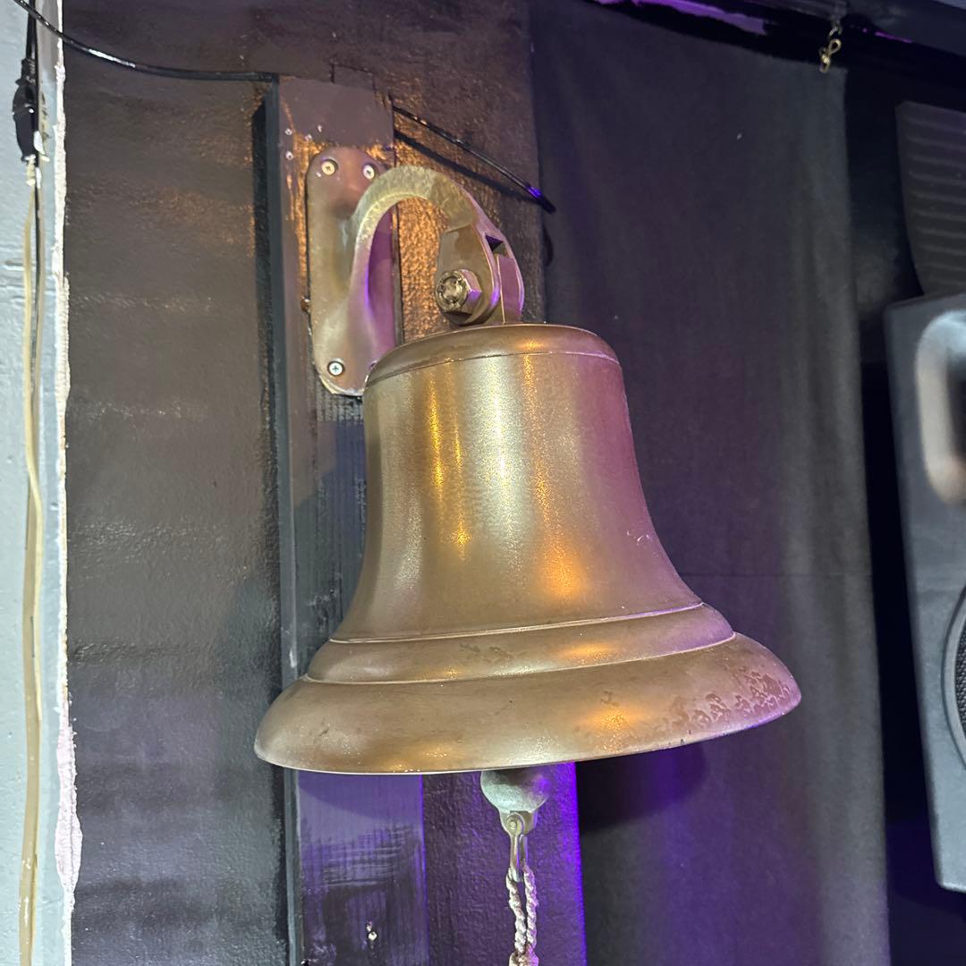 ビンテージ　ブロンズ製クラシック壁掛けベル［A-11］