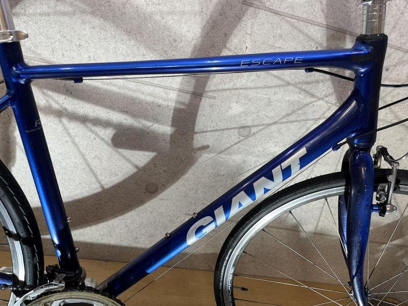 GIANT ESCAPE R3 クロスバイク sizeM　ブルーカラー