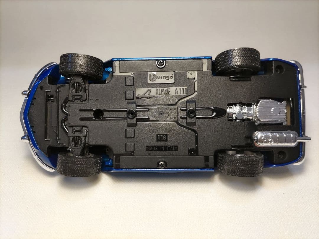 (送料込み)【1/16ダイキャストカー】アルピーヌA110 1600s