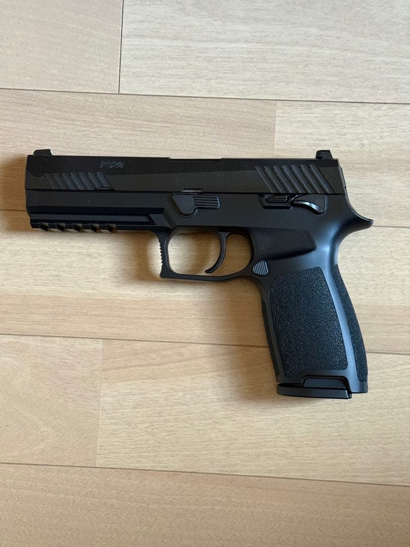 東京マルイp320予備マガジン一本付き