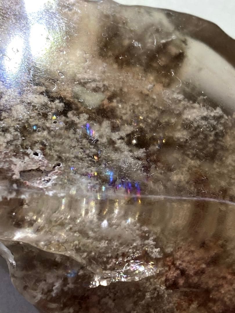 T1034ピンクホワイトガーデンクォーツ原石ルチル針瑪瑙共生ラダー虹入りジオード