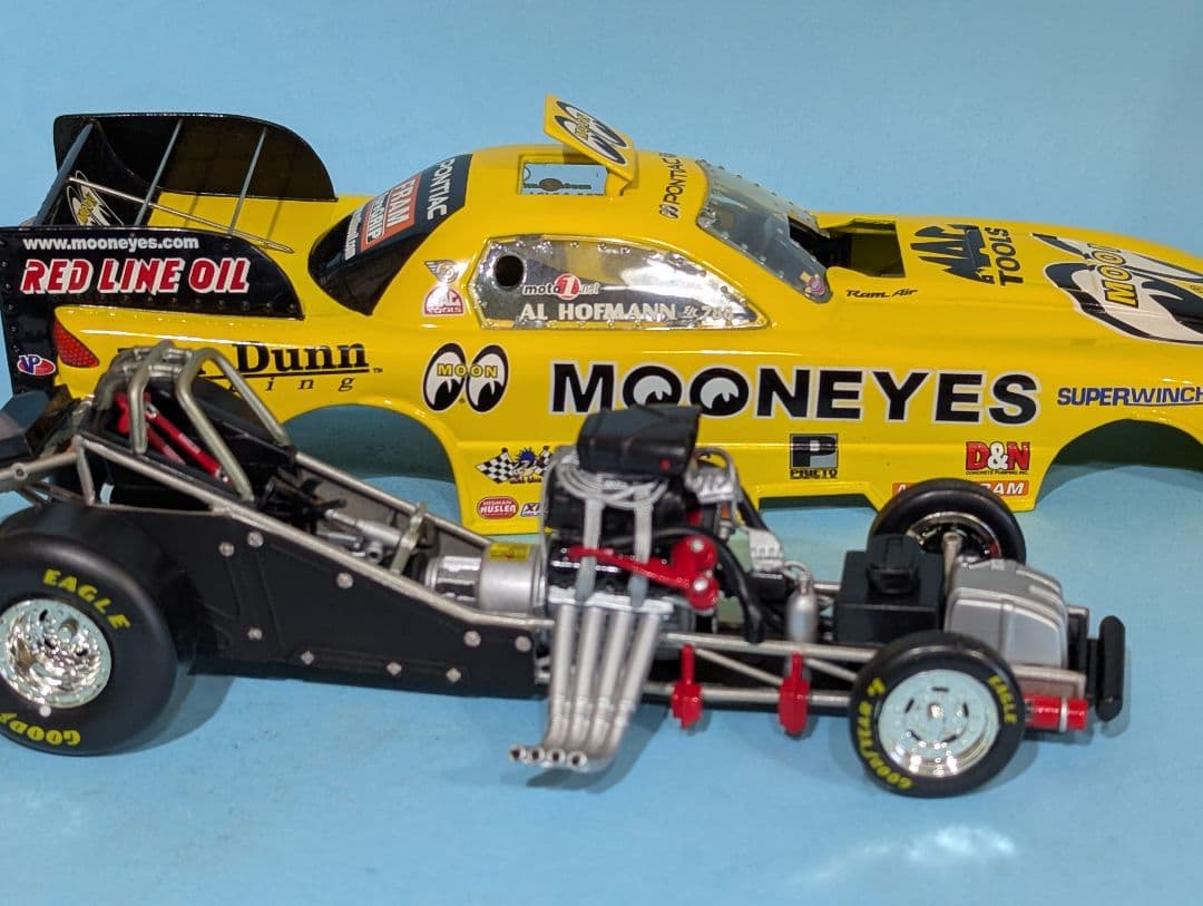 Moon eyes Funny Car 2001年限定版