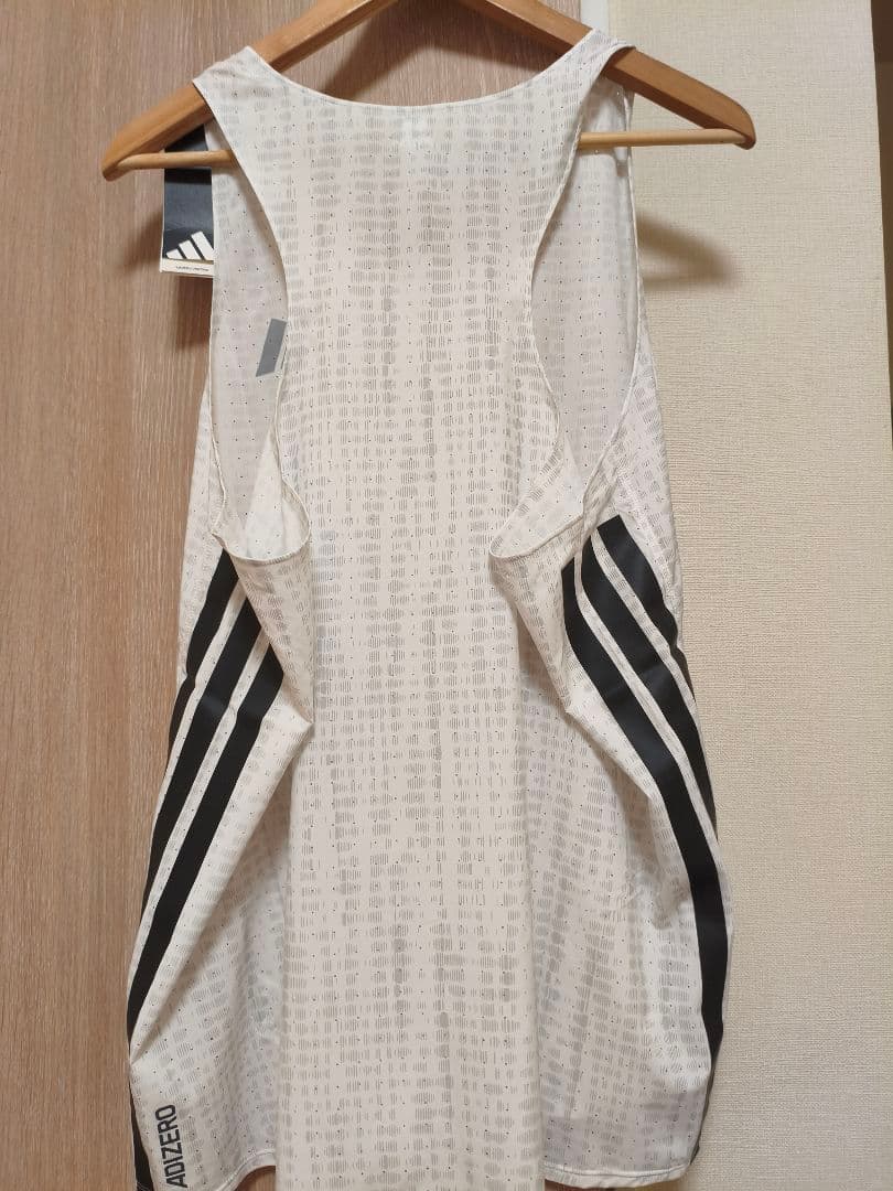 adidas アディゼロ シングレット ランニング 日本未発売