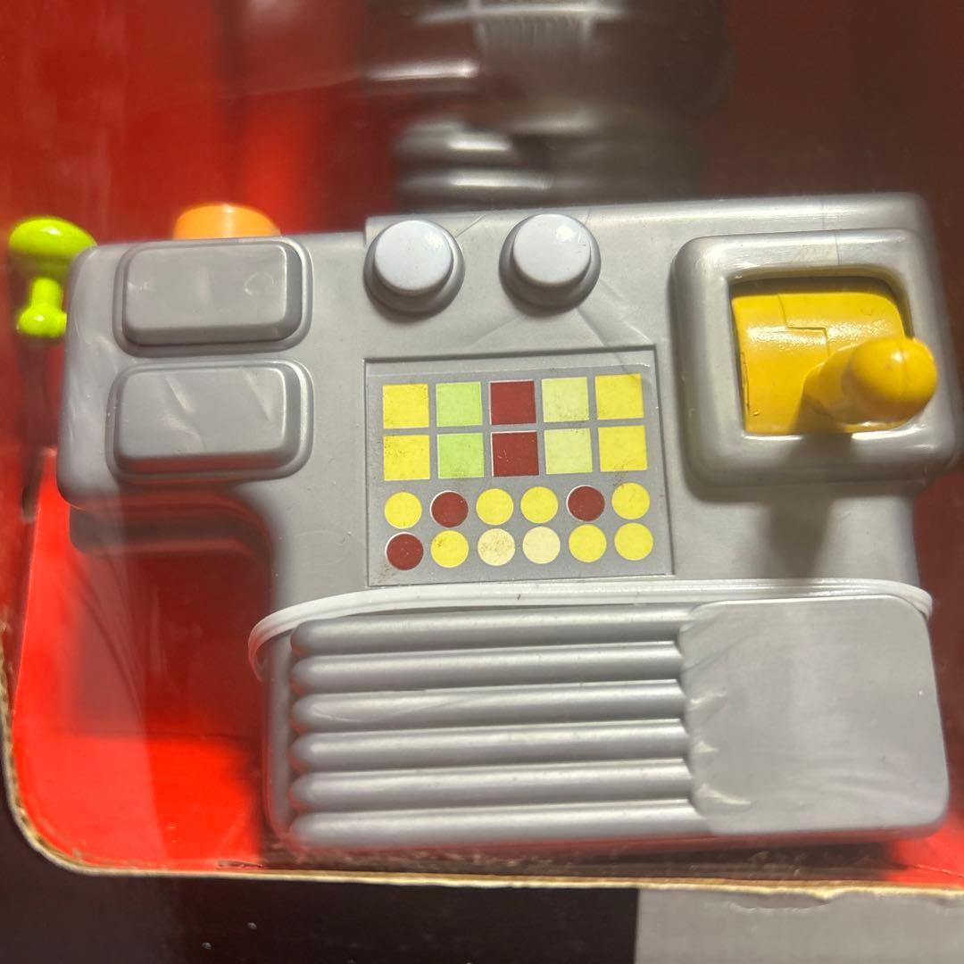 B9 リモートコントロールロボット Lost in Space