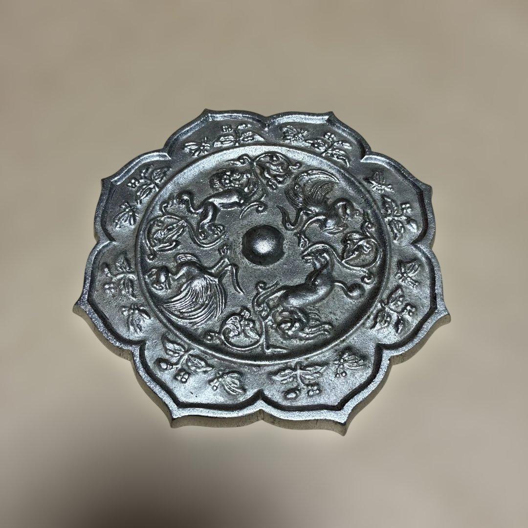 銅鏡　舞鳳狻猊八稜鏡　米田美昭　工芸品