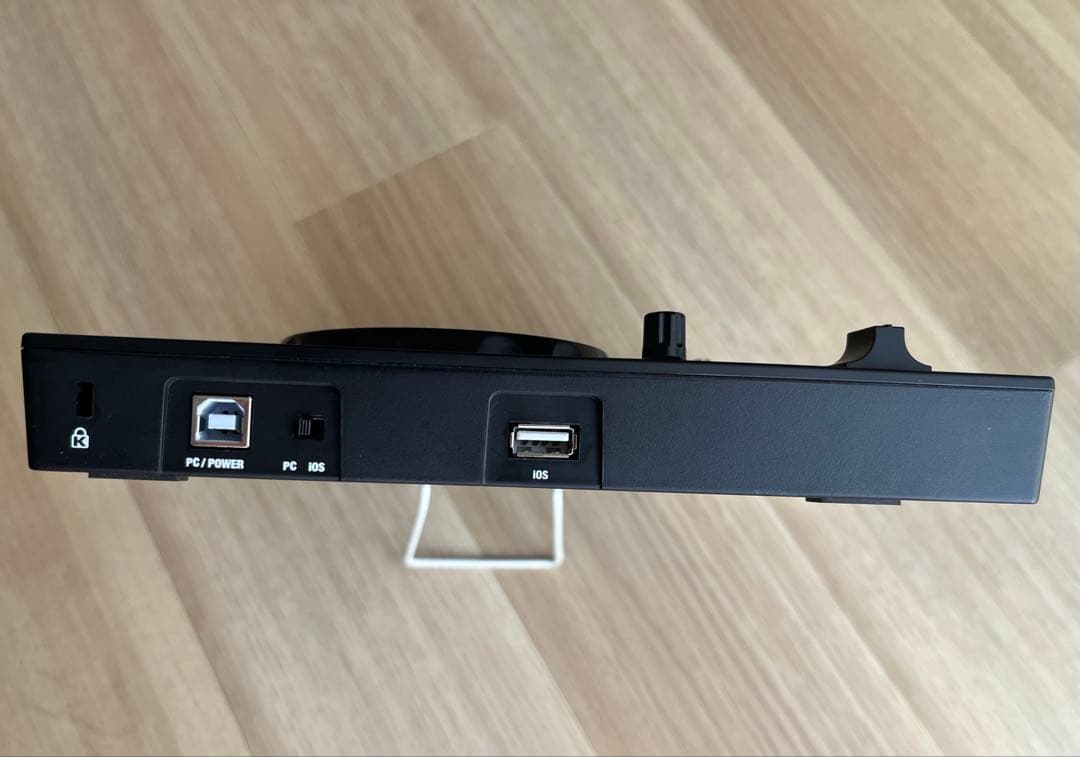 ③Reloop Buddy DJコントローラー