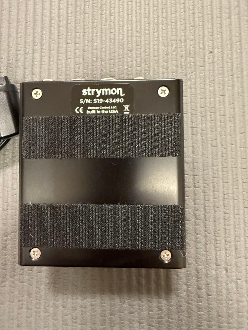 strymon FLINT V1トレモロ&リバーブ 専用電源付き