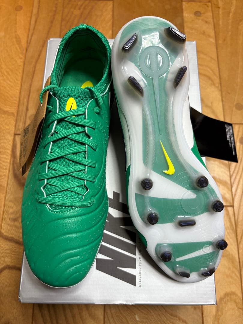 新品　大特価　限定品　ナイキ　レジェンド 10 エリート FG LV8 25cm