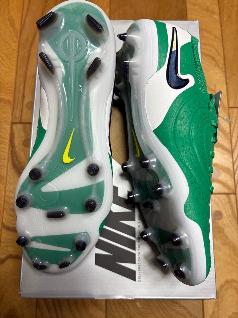 新品　大特価　限定品　ナイキ　レジェンド 10 エリート FG LV8 25cm