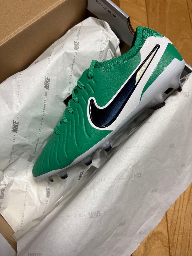 新品　大特価　限定品　ナイキ　レジェンド 10 エリート FG LV8 25cm