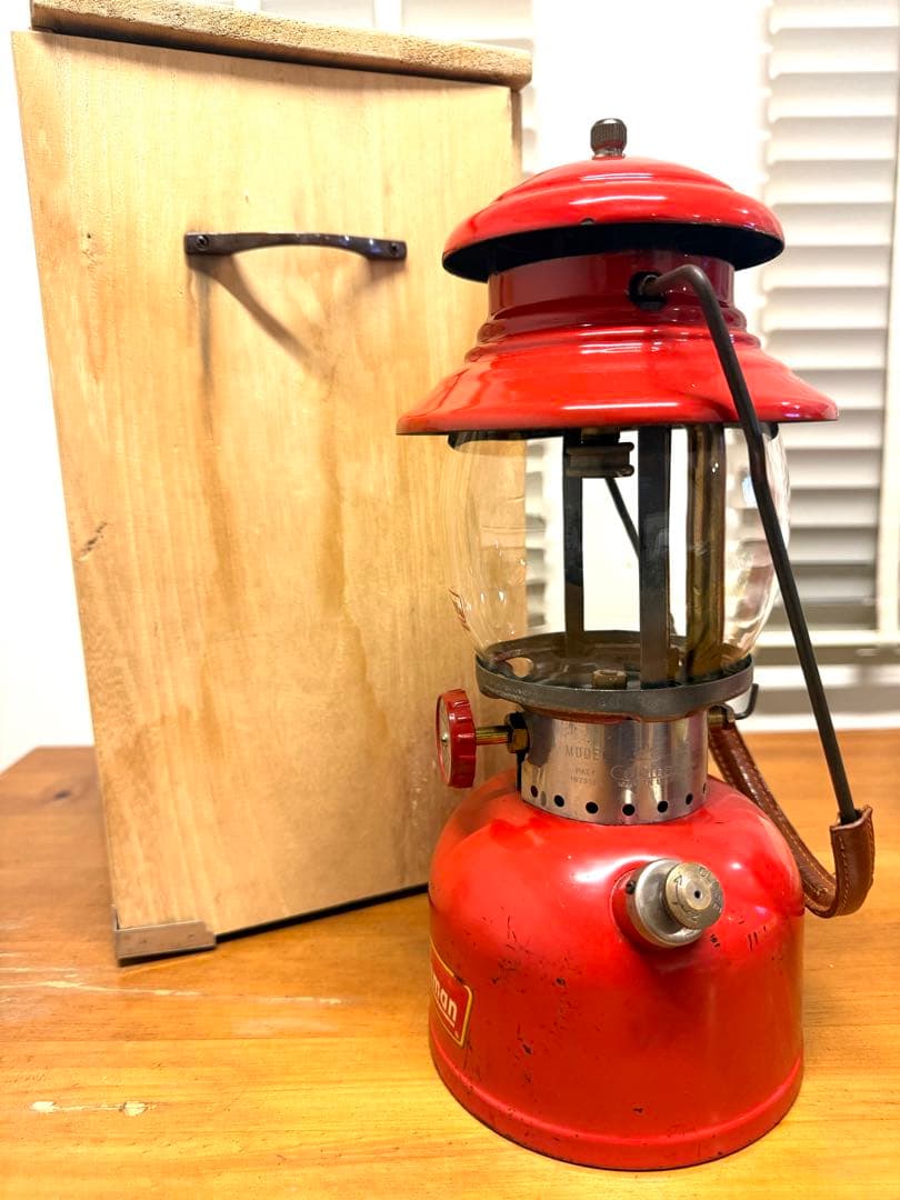 【ケース付き】コールマン：200Aランタン（1956年3月製）おまけ付き