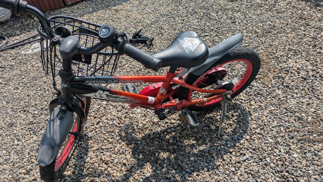 こども　自転車　16インチ　カーズ