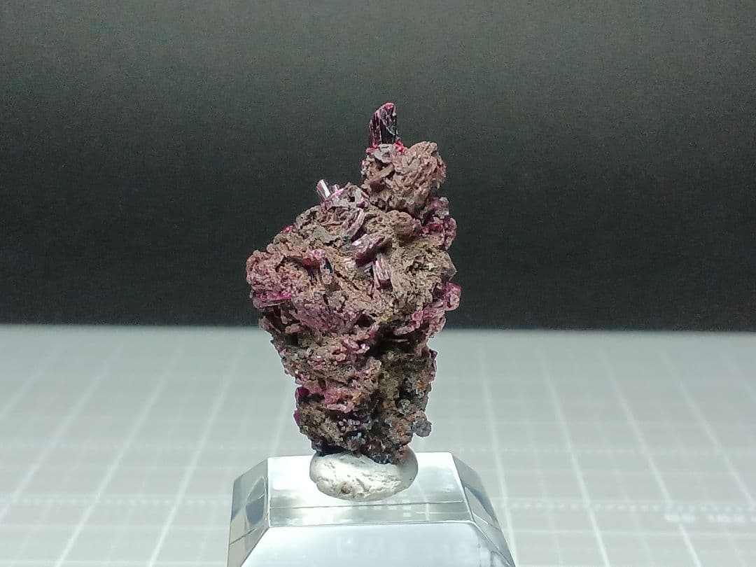 だいき　エリスライト　原石　コバルト華　鉱物標本