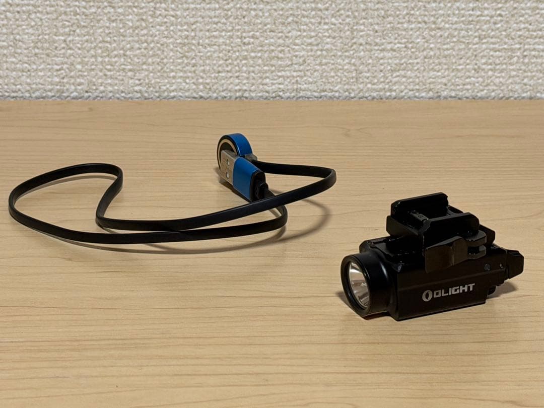 【美品】OLIGHT BALDR S 充電式 タクティカルライト