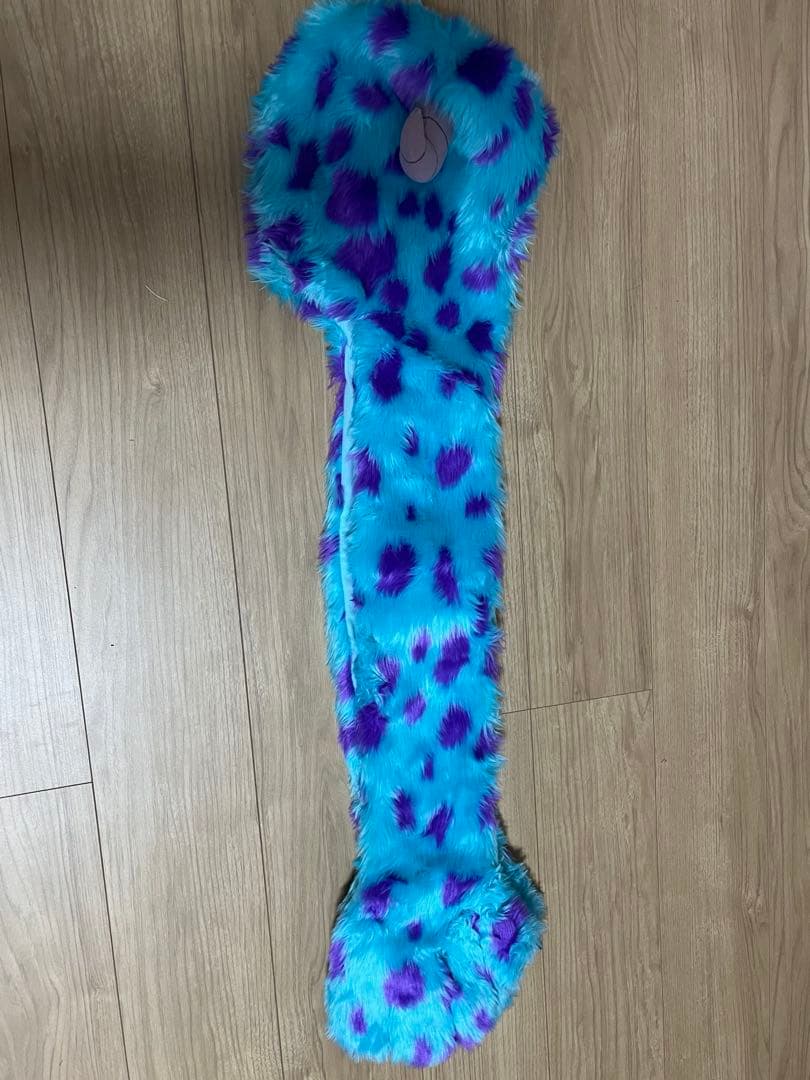 宅急便で即発送します！　ディズニーランド　サリー　マフラーキャップ