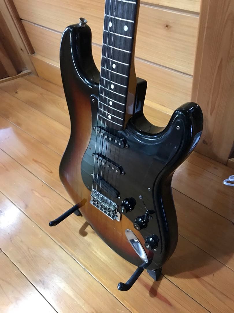 ギター Fender Japan ST57-70T Tobacco Sunburst