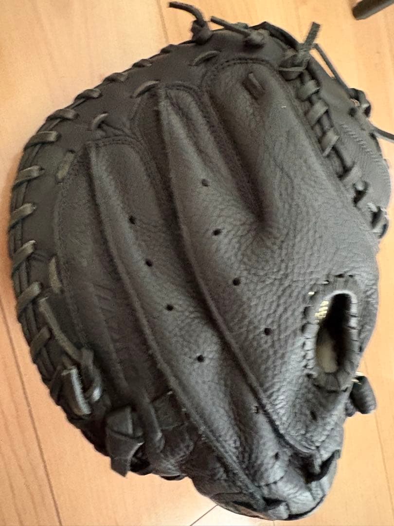 黒PUレザー軟式グローブ子供用とミズノキャッチャーミット本革製大人用ほぼ未使用品