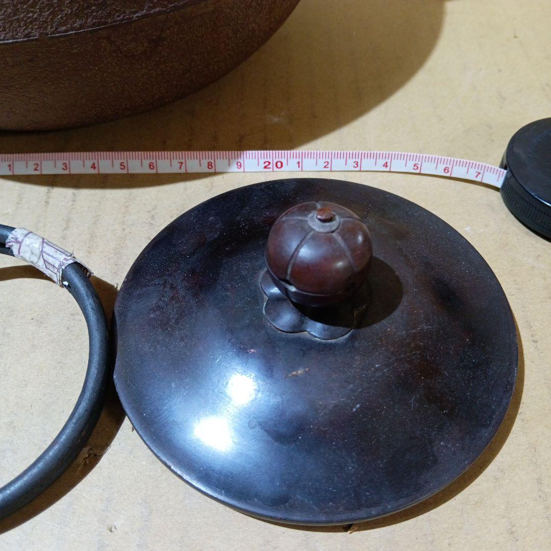 【炉釜】釜師 佐藤浄清作 丸釜 炉用 茶道具【中古 美品】梅松の花彫刻