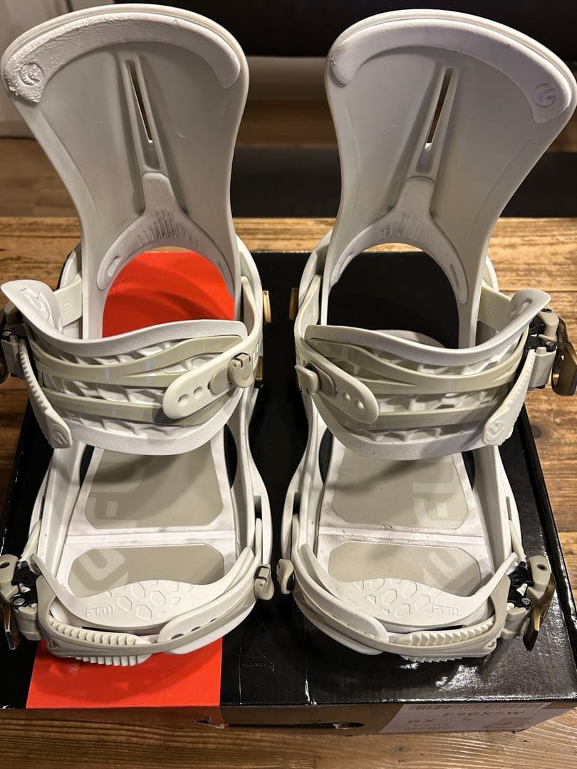 FLUX GX スノーボードビンディング S ホワイト