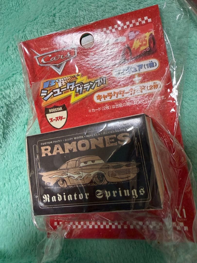 激レア カーズ Cars Pin's Collection セット