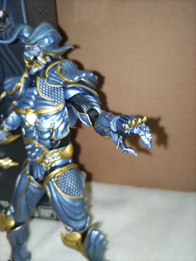 希少品！牙狼　閃光騎士ロード　フィギュア