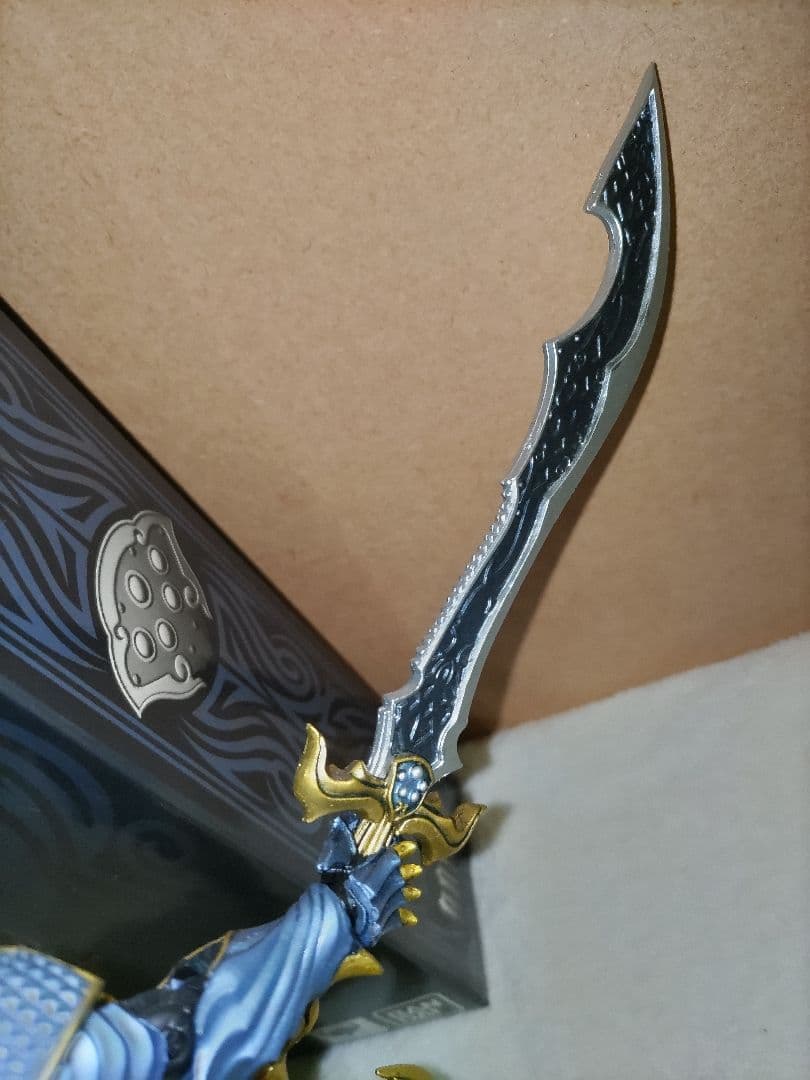 希少品！牙狼　閃光騎士ロード　フィギュア