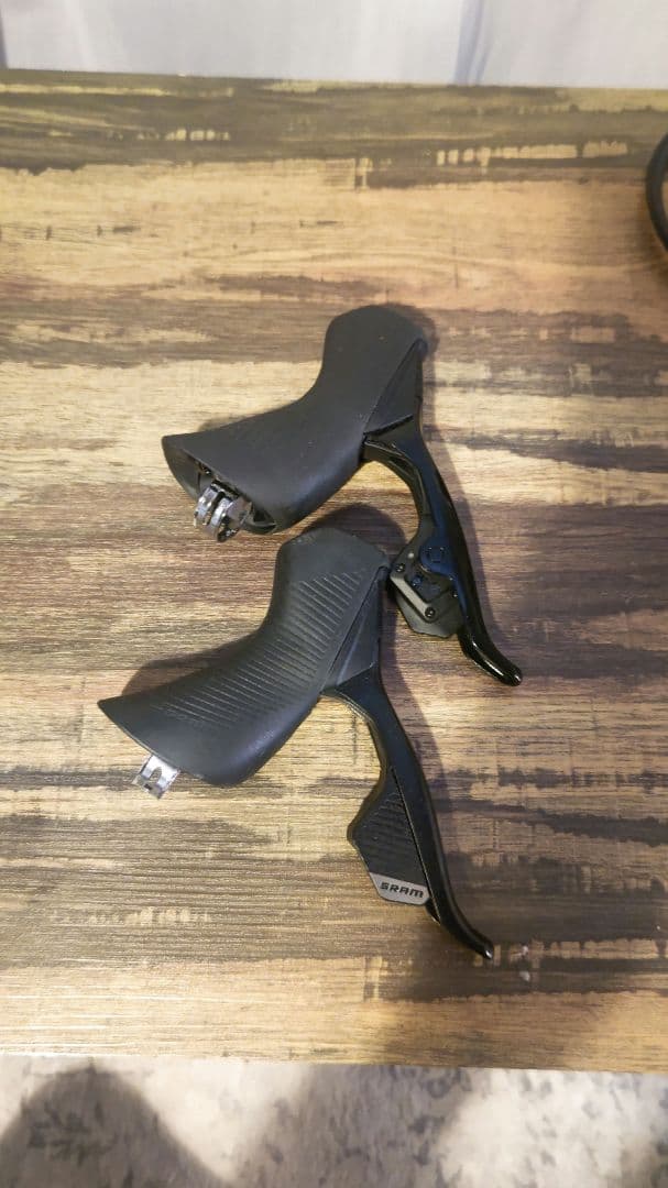 SRAM RIVAL eTap AXS 12速