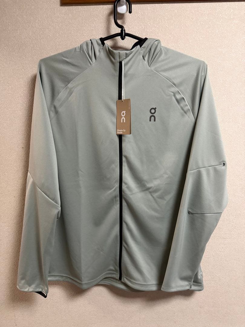 [ On クライメイト ジップフーディー ]