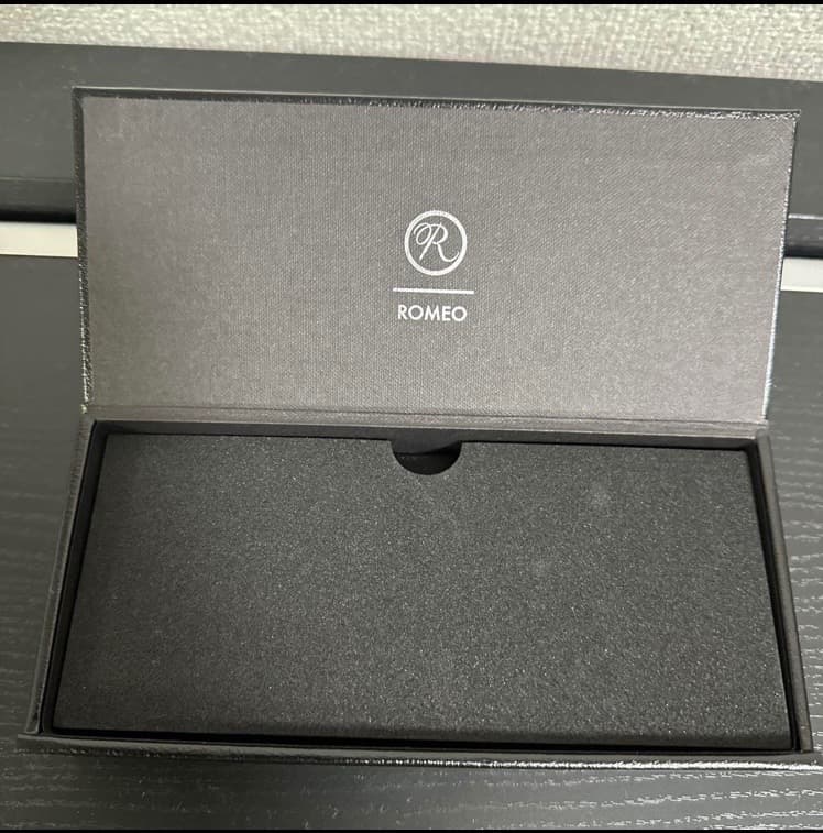 ROMEO no.3 2024年限定デザイン　オーリックアンバー