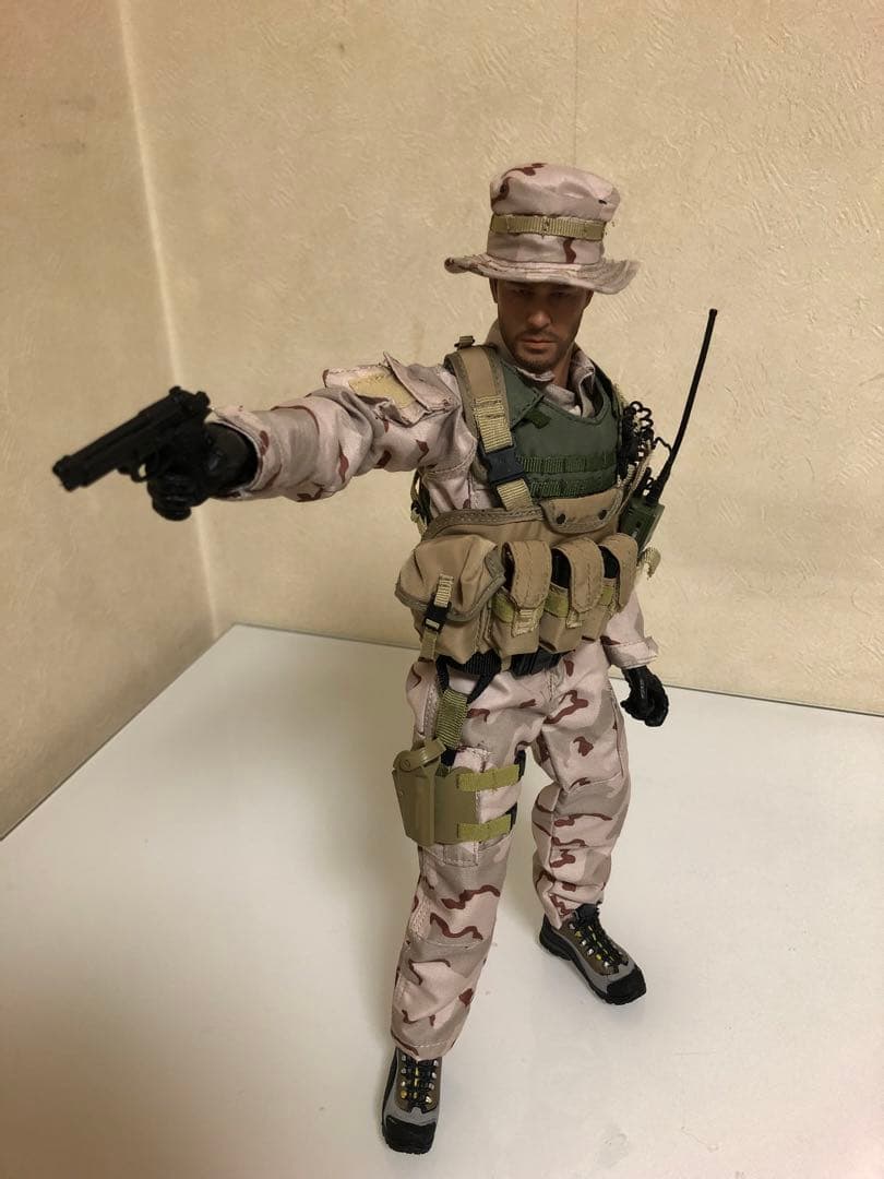 1/6 ミリタリー　フィギュア アクション　特殊部隊　装備　ホットトイズ　武器